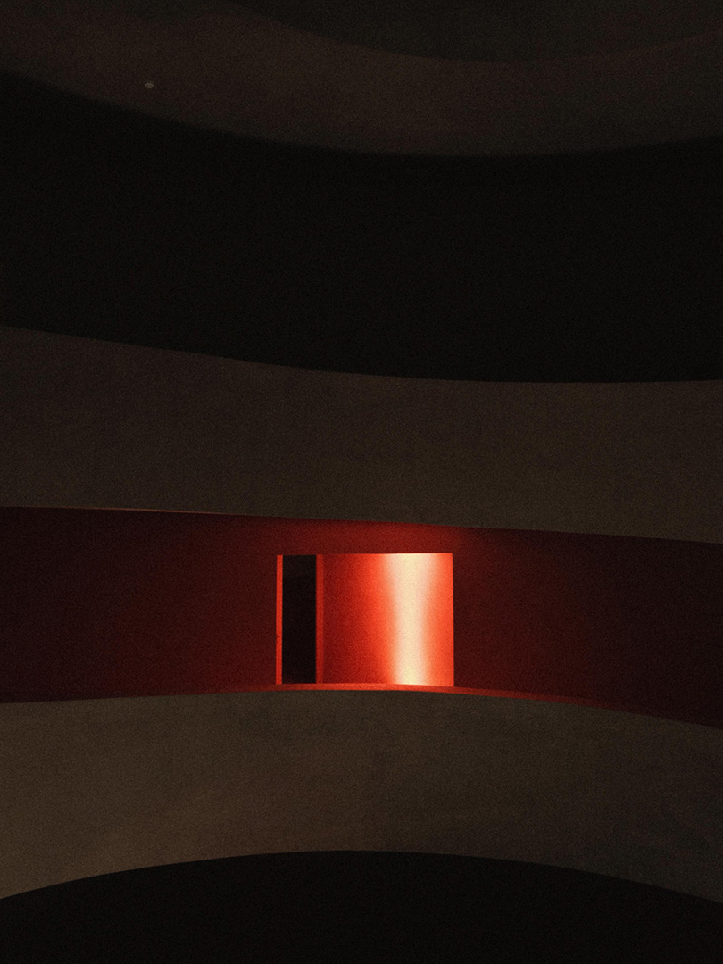 Symmetry and light in Herdade do Freixo architecture used for Floragraphia Studio wedding website design.